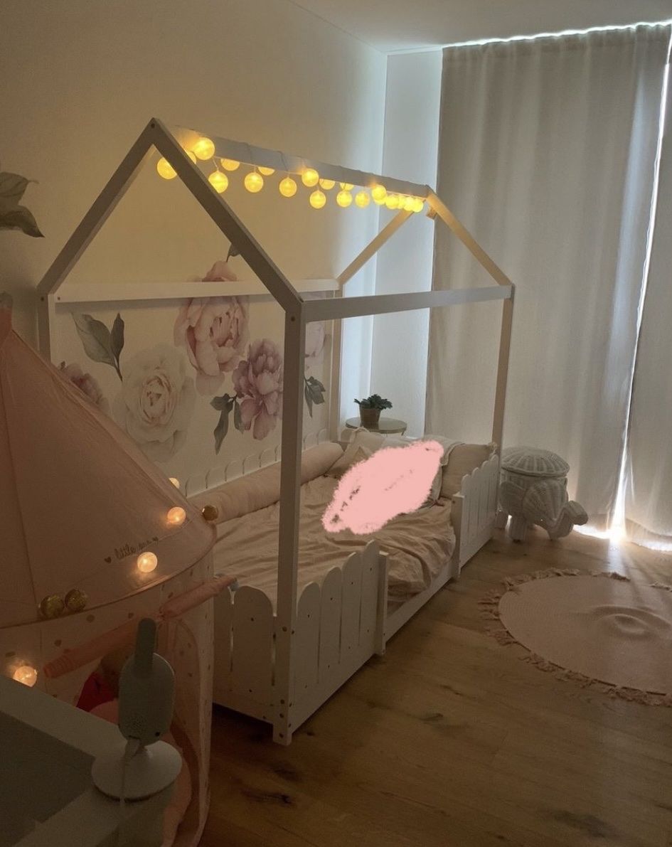 Betten: Kinderbett im Hausdesign - Hausbett – Gebraucht aus Landschlacht von Magathinho 1
