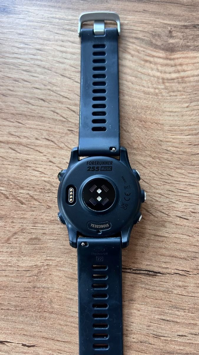 Garmin Smartwatch: Garmin Forerunner 255 – D'occasion à Engelberg par ejierfaijs 2