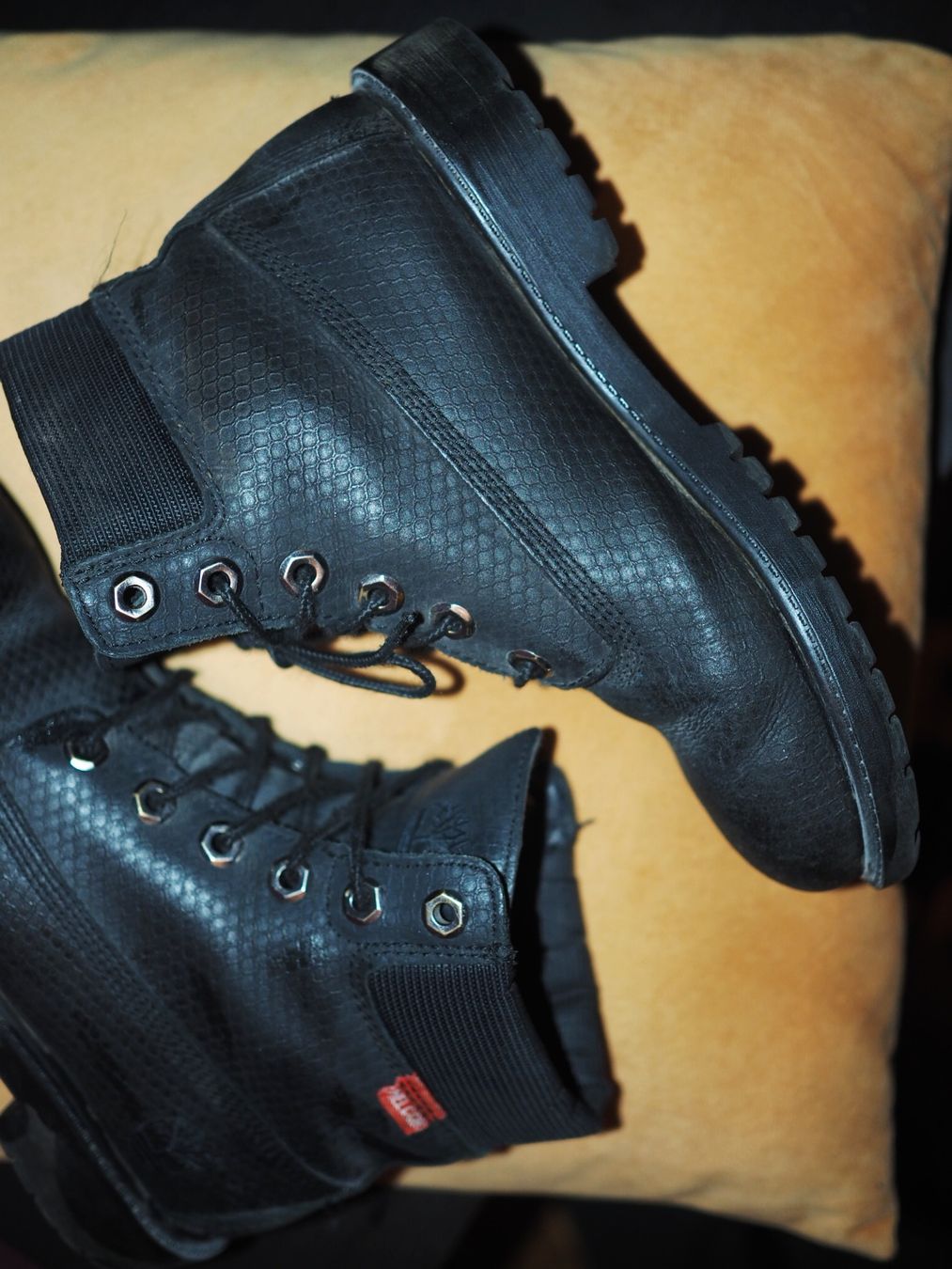 Timberland Scarpe da uomo: Schwarze Timberland Limited Edition Boots - Grösse 36 – Usato da Luzern venduto da MweziMystique 7