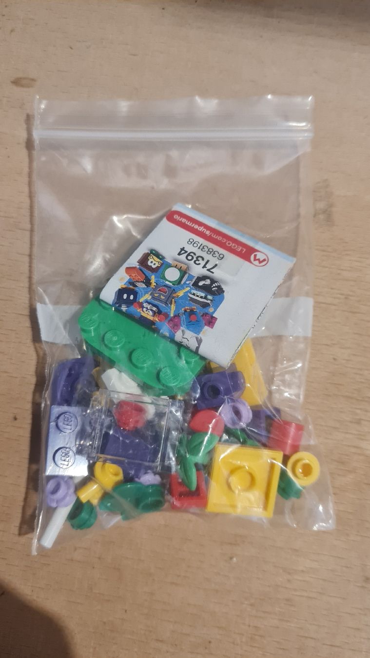 Lego Kit di costruzioni: LEGO Super Mario Serie 3 Scuttlebug – Nuovo (secondo la descrizione) da Chesières venduto da HerveH 1