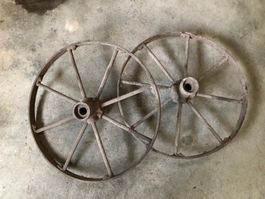 30er Jahre Wagenräder aus Gusseisen, ca. 48 cm Durchmesser