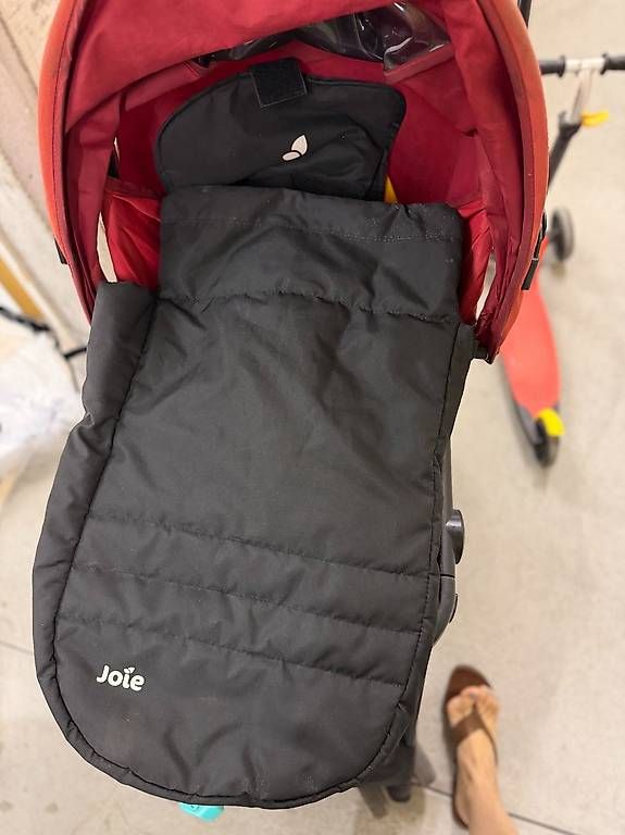 Poussette: Divers accessoires pour poussettes – D'occasion à Morges par salamat78