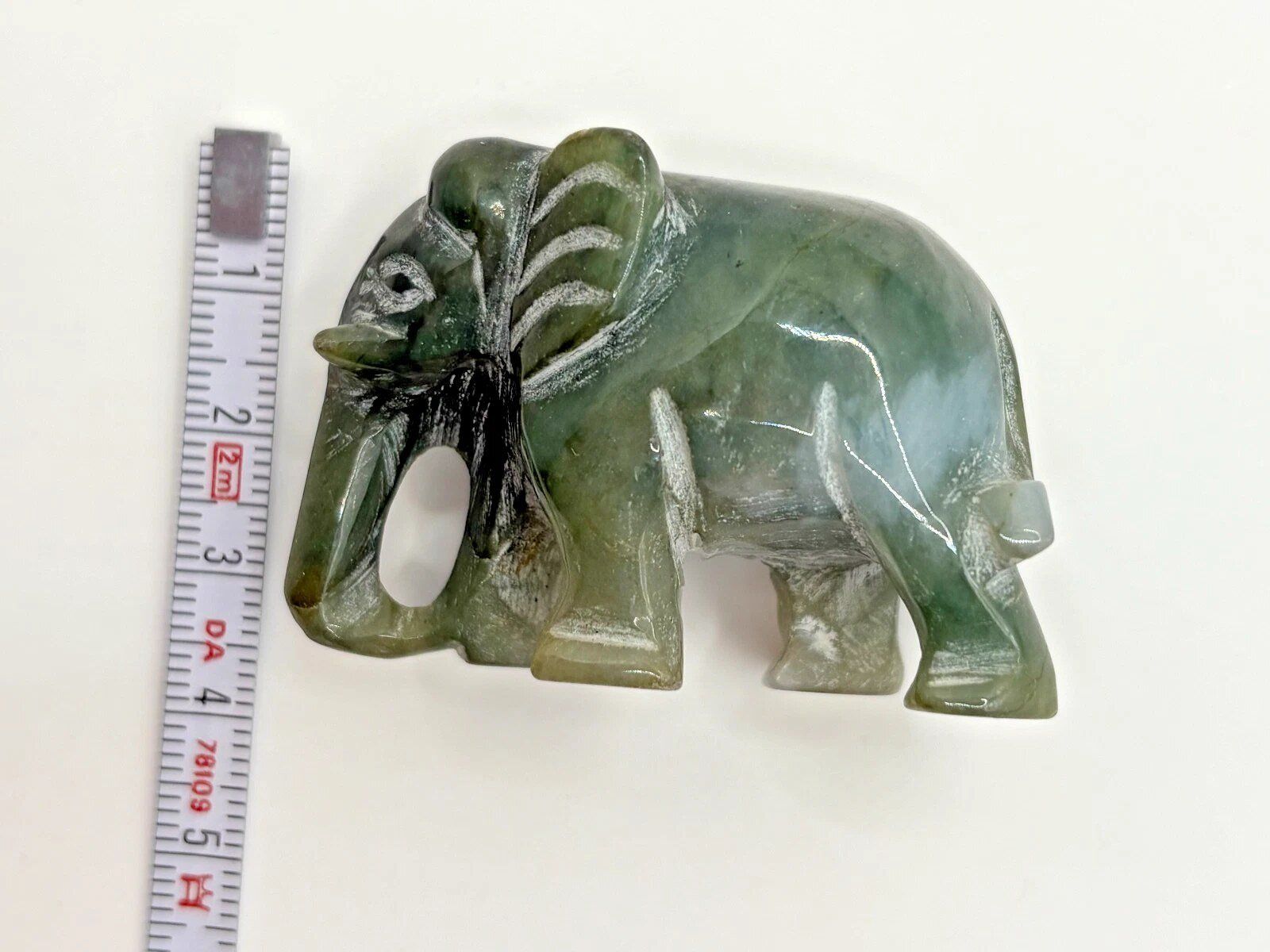 Statuette: Éléphant sculpté pierre verte type jade / Elefant Jade-Typ – Usato da Prilly venduto da mqlr_42 6