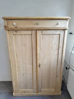 Kleiner Schrank - Antik - frisch renoviert.