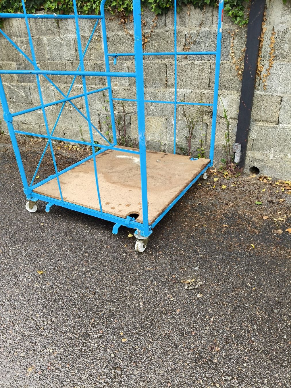 Griglie e Inferriate:  Gitterwagen Transportwagen  – Usato da Zwingen venduto da inf_2blh 3