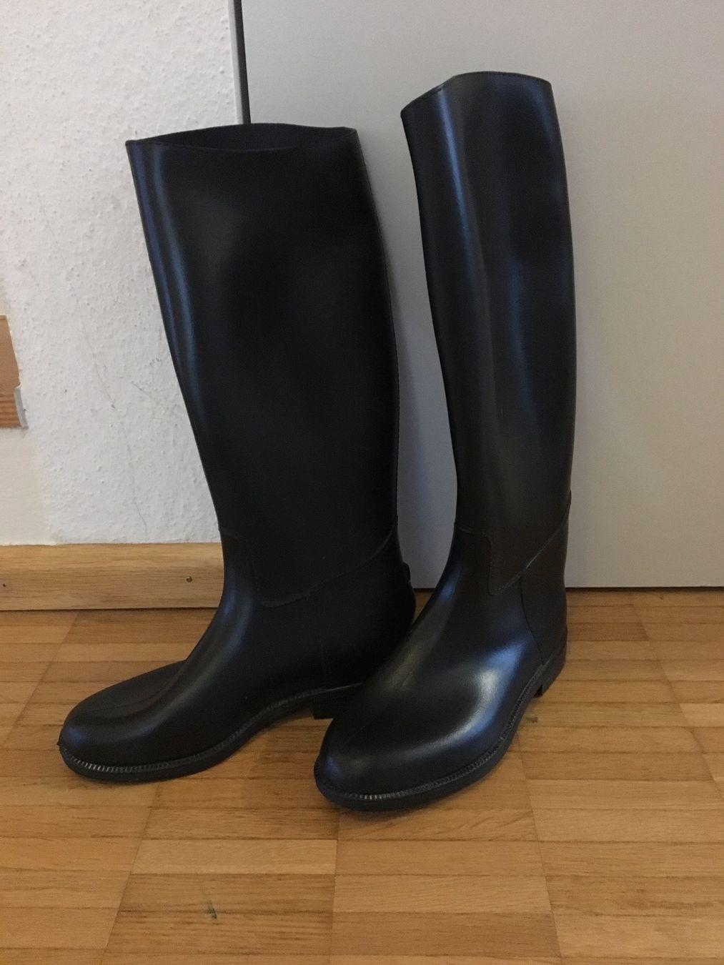 Schuhe für Jungen: Botte d’équitation – Gebraucht aus Basel von OK2010