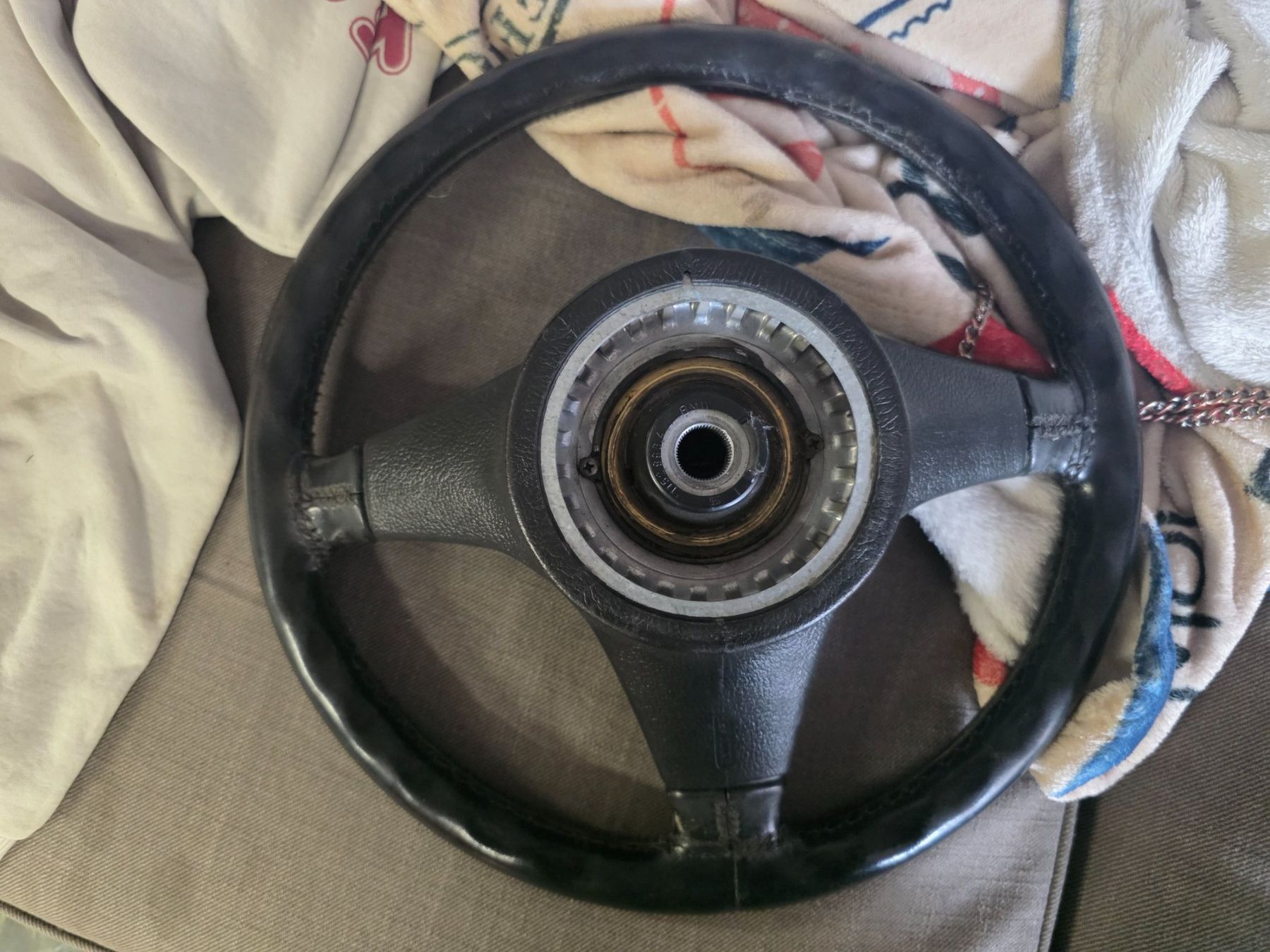 BMW Toutes les pièces auto: Bmw e30 Mechanik Lenkrad – D'occasion à Frauenfeld par ett_57y9 1