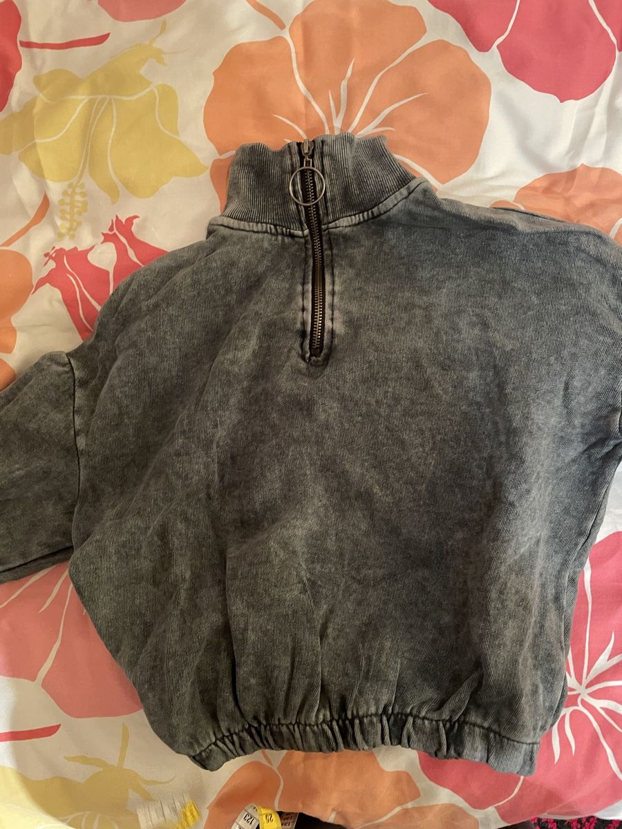 Maglioni & Felpe: tally weijl Rollkragenpullover Grau verdient 2Chance – Usato da Schnottwil venduto da sml_29t8
