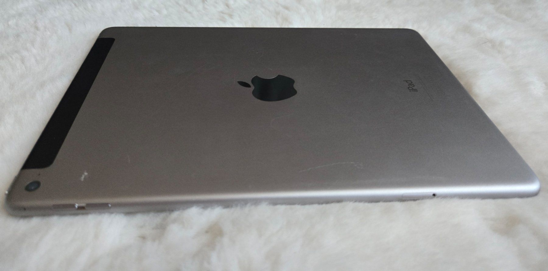 Apple Tablet PC: iPad Air 2 | 128GB inkl. Hülle – Usato da Arni AG venduto da StrohhutG 4