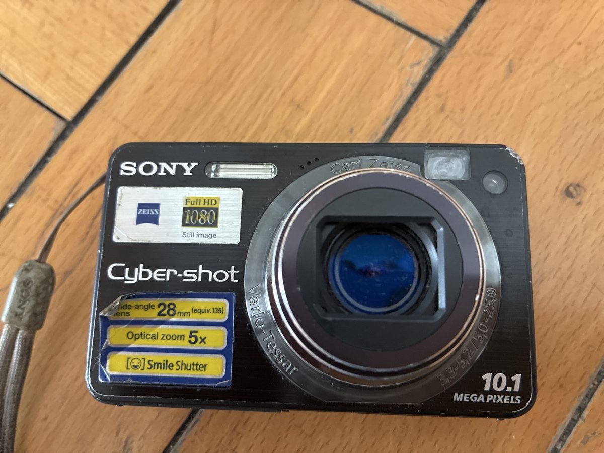 Sony Fotocamera: Sony Cyber-shot 10.1 MP Digitalkamera – Usato da Zürich venduto da ani_8jg5 5