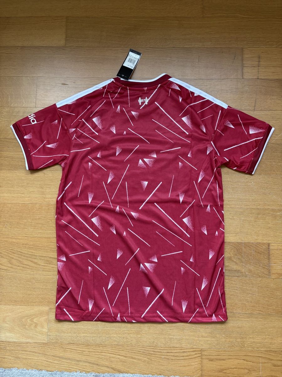Liverpool Fc Canottiere & Pantaloni: Liverpool 26-27 trikot – Nuovo (secondo la descrizione) da Zollikerberg venduto da dcapshop 3