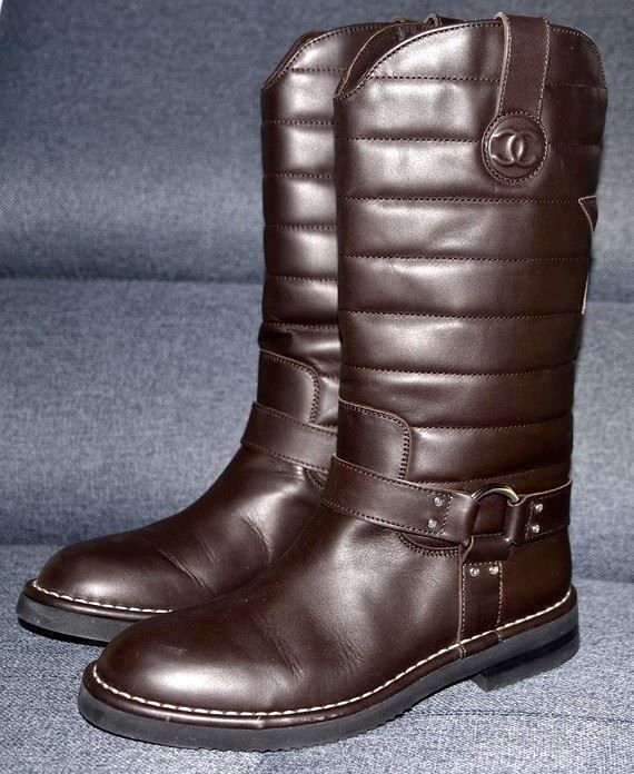 Chanel Scarpe da donna: Boots / Bottes Chanel 38 – Usato da Collonges venduto da Auganien 6