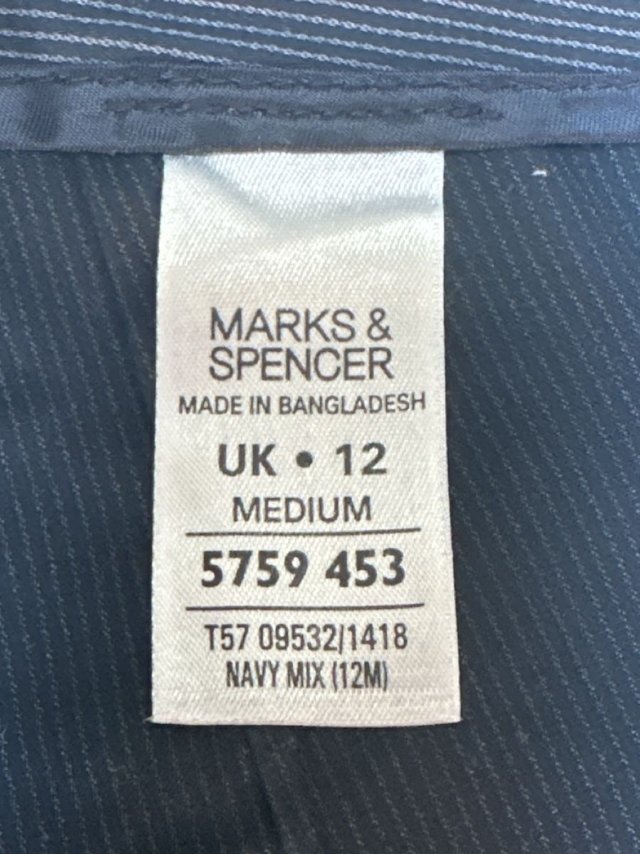Pantaloni: Marks&Spencer Damenhose Dunkelblau, Gestreift – Usato da Leuk-Stadt venduto da 2thcircle 7
