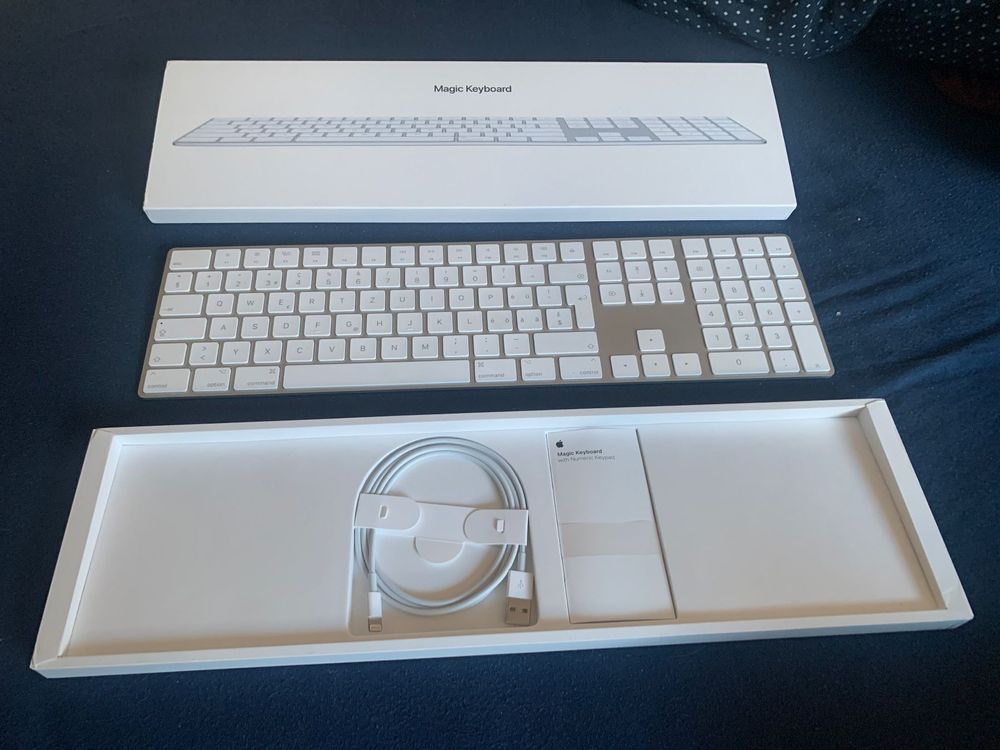 Apple Magic Keyboard Tastatur CH DE, neuwertig (Neu (gemäss ...