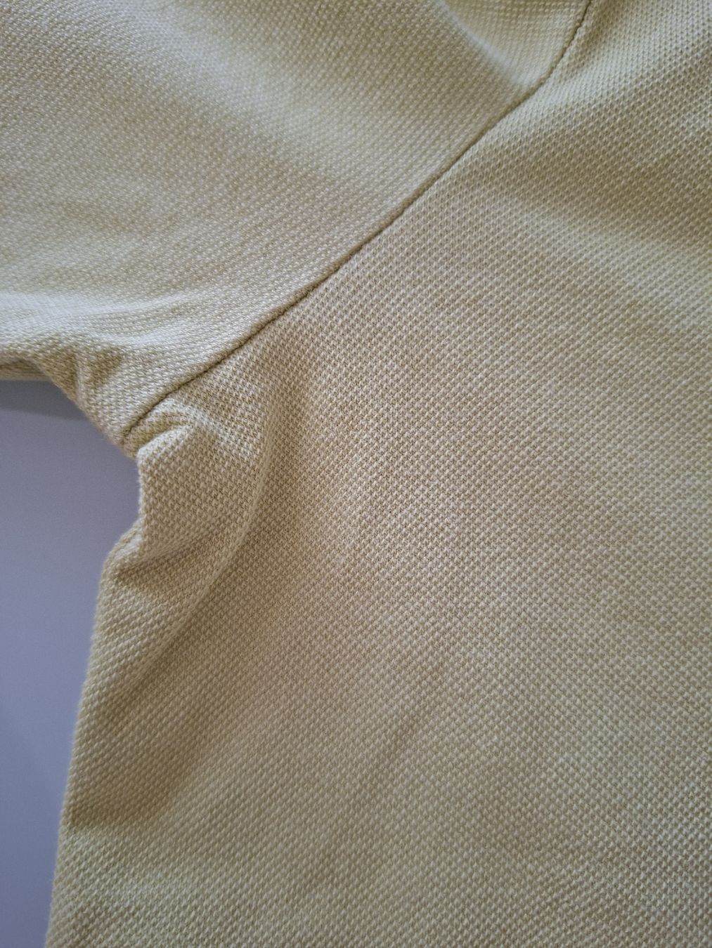 Calvin Klein Magliette Polo: Polo Calvin Klein Jaune Moutarde Taille  – Usato da Renens VD venduto da ser_j2fn 5