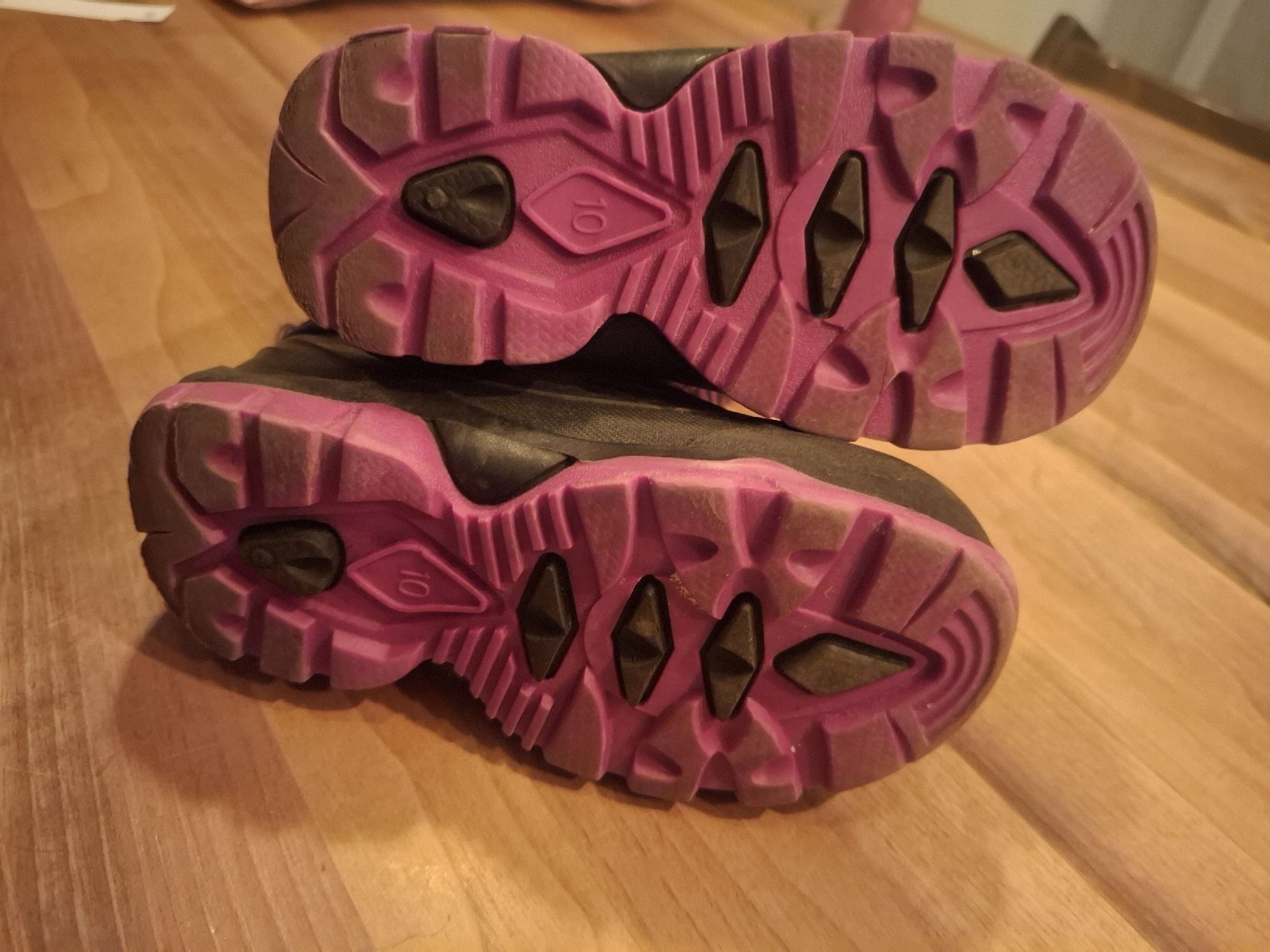 Kamik Scarpe per ragazze: Winterschuhe Kamik Grösse 10 – Usato da Heimberg venduto da Wendel1 1