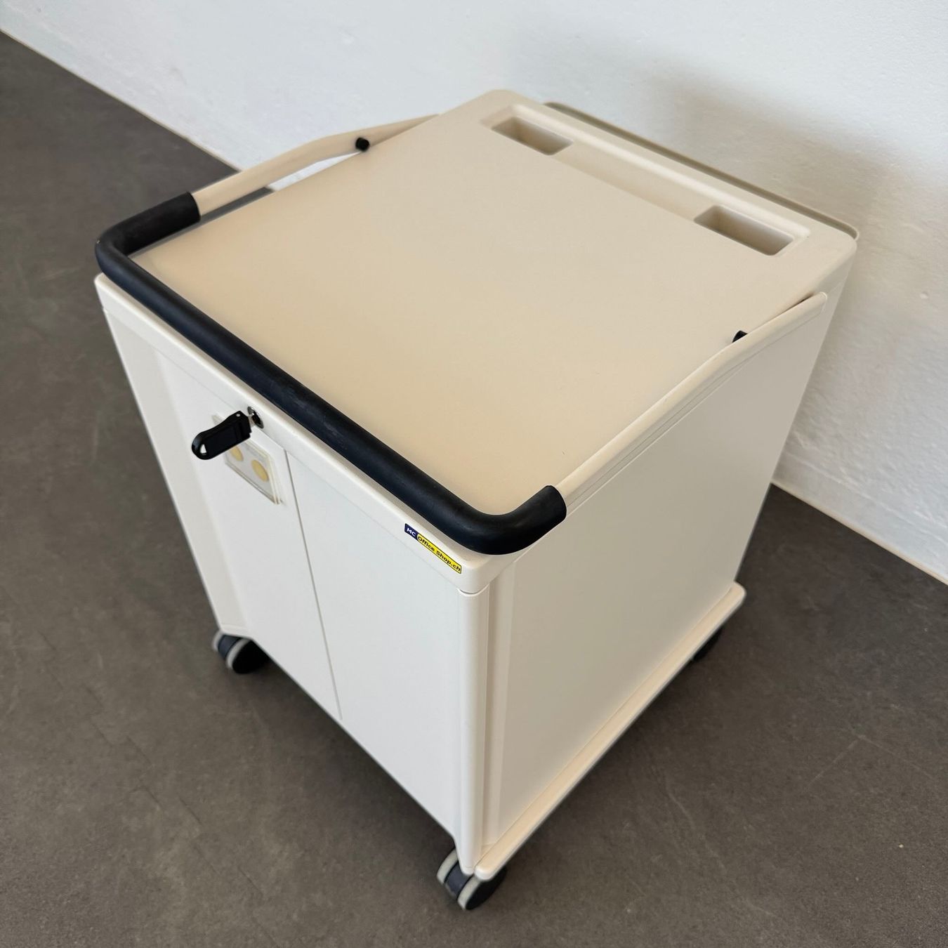 Vitra Armoires: Vitra Storage Drucker-Caddy mit Schlüssel – D'occasion à Schönenwerd par mcofficeshop 4