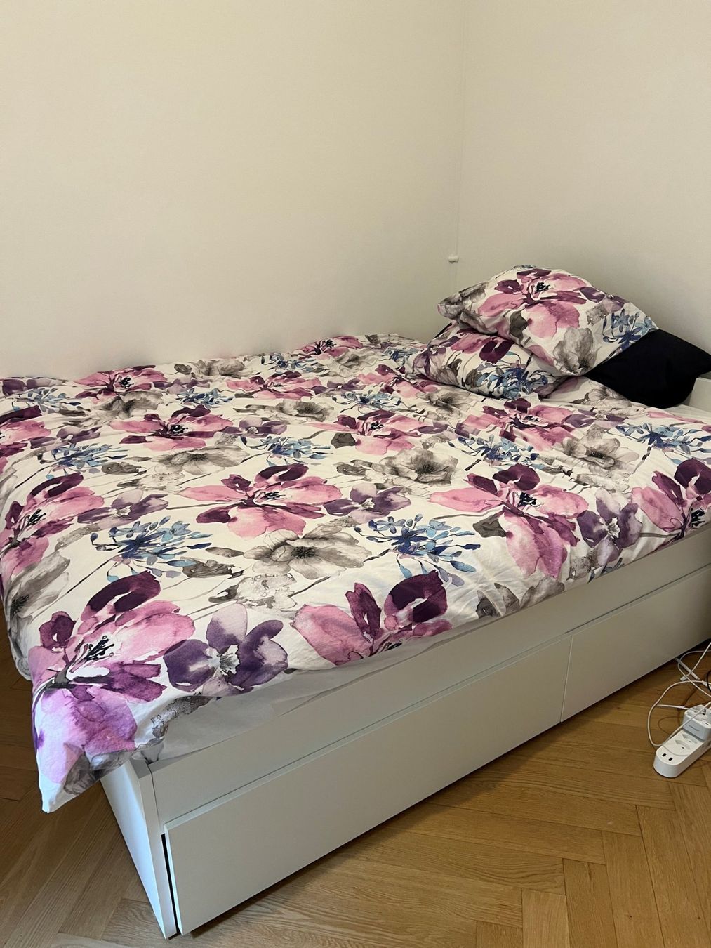 Ikea Letti: Ensemble lit IKEA sommier et tiroirs inclus - 2025 – Nuovo (secondo la descrizione) da Genève venduto da est_hn8l 1