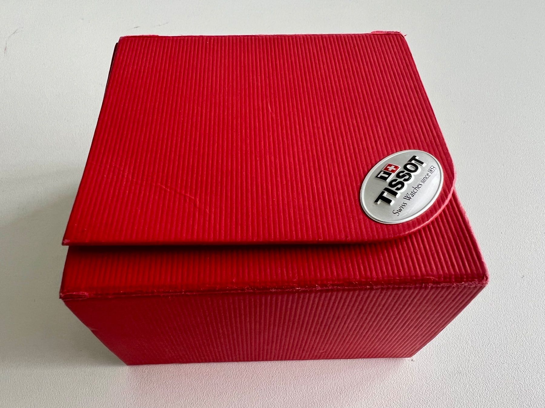 Tissot Uhren: TISSOT set of two watch boxes with empty interior – Gebraucht aus Mont-sur-Lausanne von vmi_ym5l 5