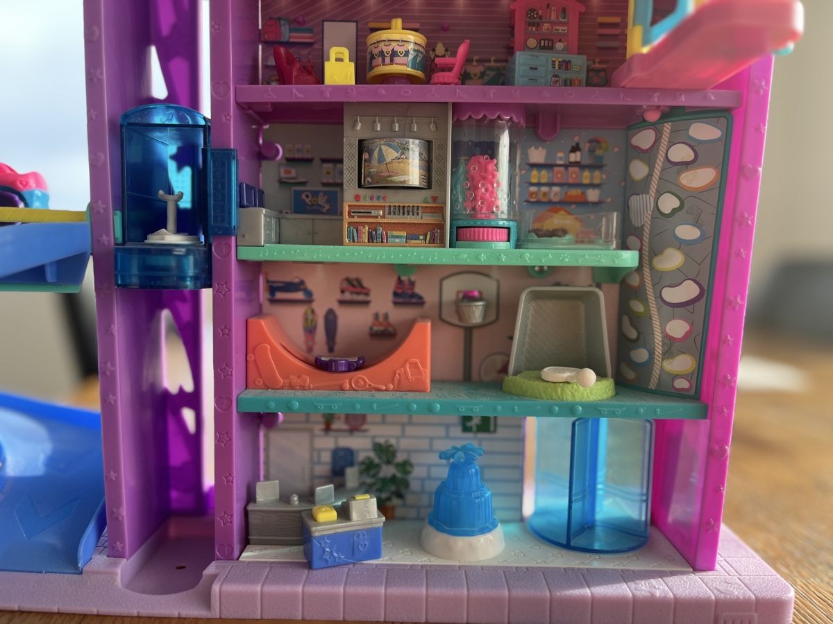 Polly Pocket Spielzeuge: Polly Pocket „Mega Mall“ Einkaufshaus – Gebraucht aus Eschenbach LU von Mupu07 3