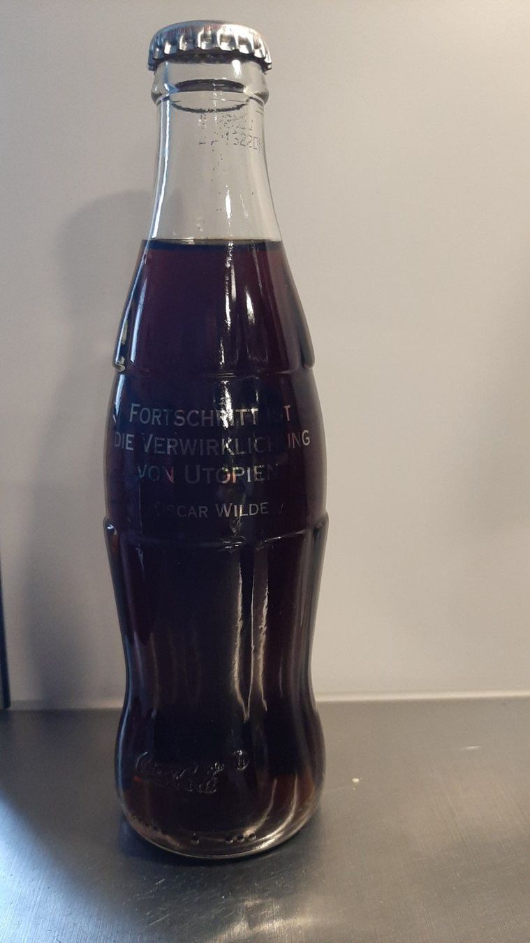 Coca-Cola Bottiglie: Coca Cola Last Edition 1999, Oscar Wilde – Usato da Pfäffikon ZH venduto da Romulus 2
