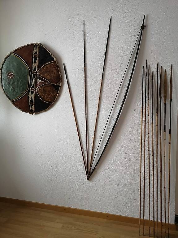 Tiro con l'arco: Langbogen mit Pfeilen und Schild – Usato da Berneck venduto da Schlings 2