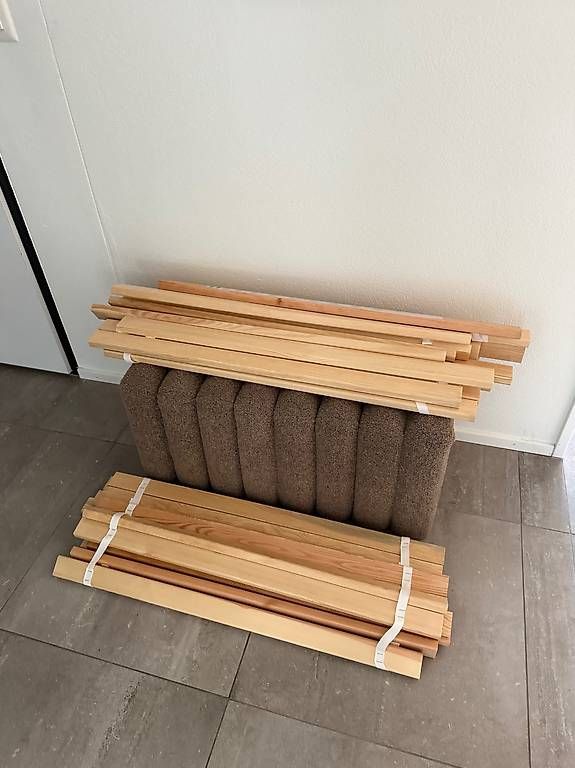 Letti: IKEA NARRÖN Bed Frame - Light Grey 180 × 200 cm – Usato da Uster venduto da kleh 4