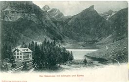 Seealpsee mit Altmann und Säntis