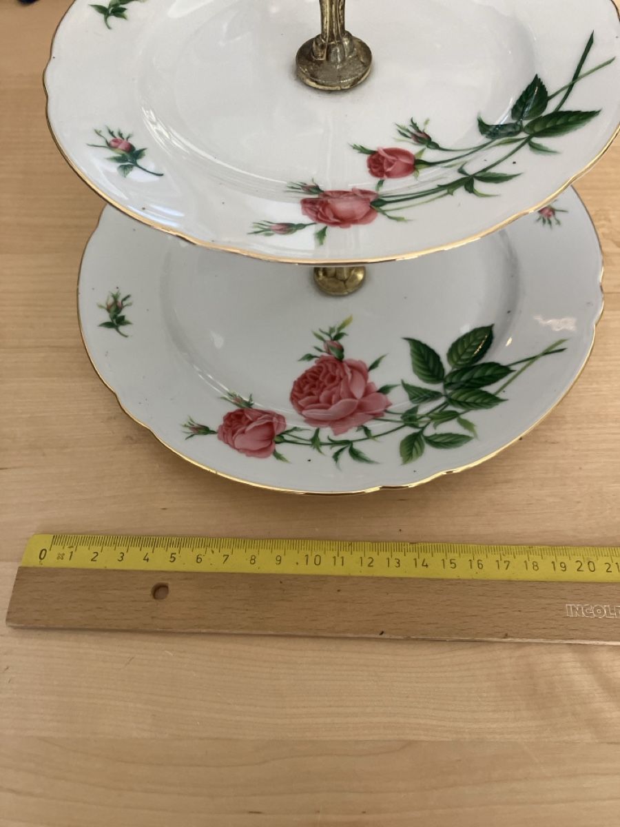Piatti di portata: Etagere Rose – Usato da Glarus venduto da Jhuber78 1