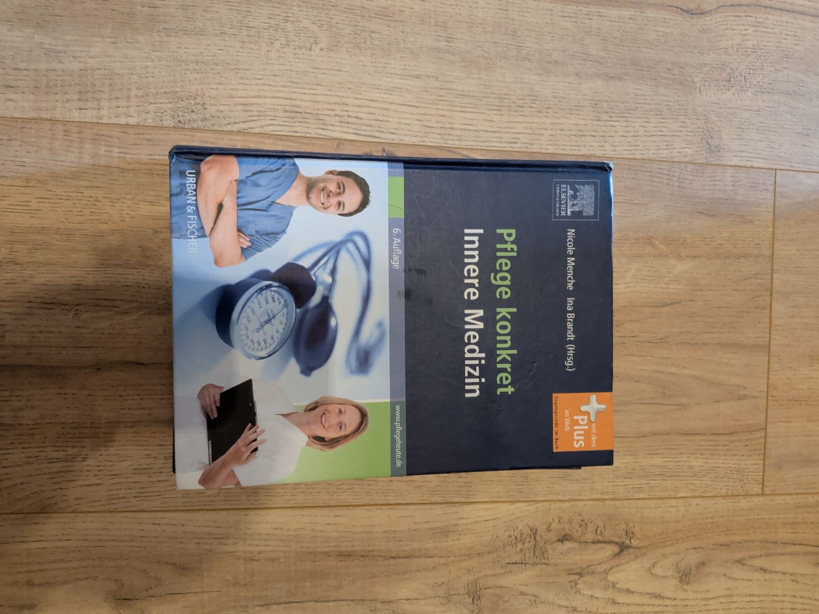 Libri: Pflegefachbücher – Usato da Sarmenstorf venduto da Schneekettenpflicht 1