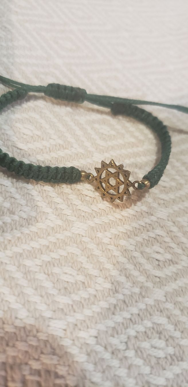 Armbänder & -reifen: Joli bracelet fait main. – Neu und originalverpackt aus Le Séchey von Jill93 1