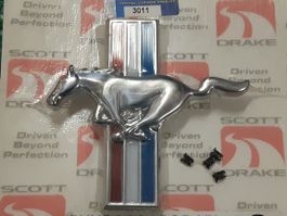Pferd Emblem auf Kotflügel links,     1964 - 1966 Mustang