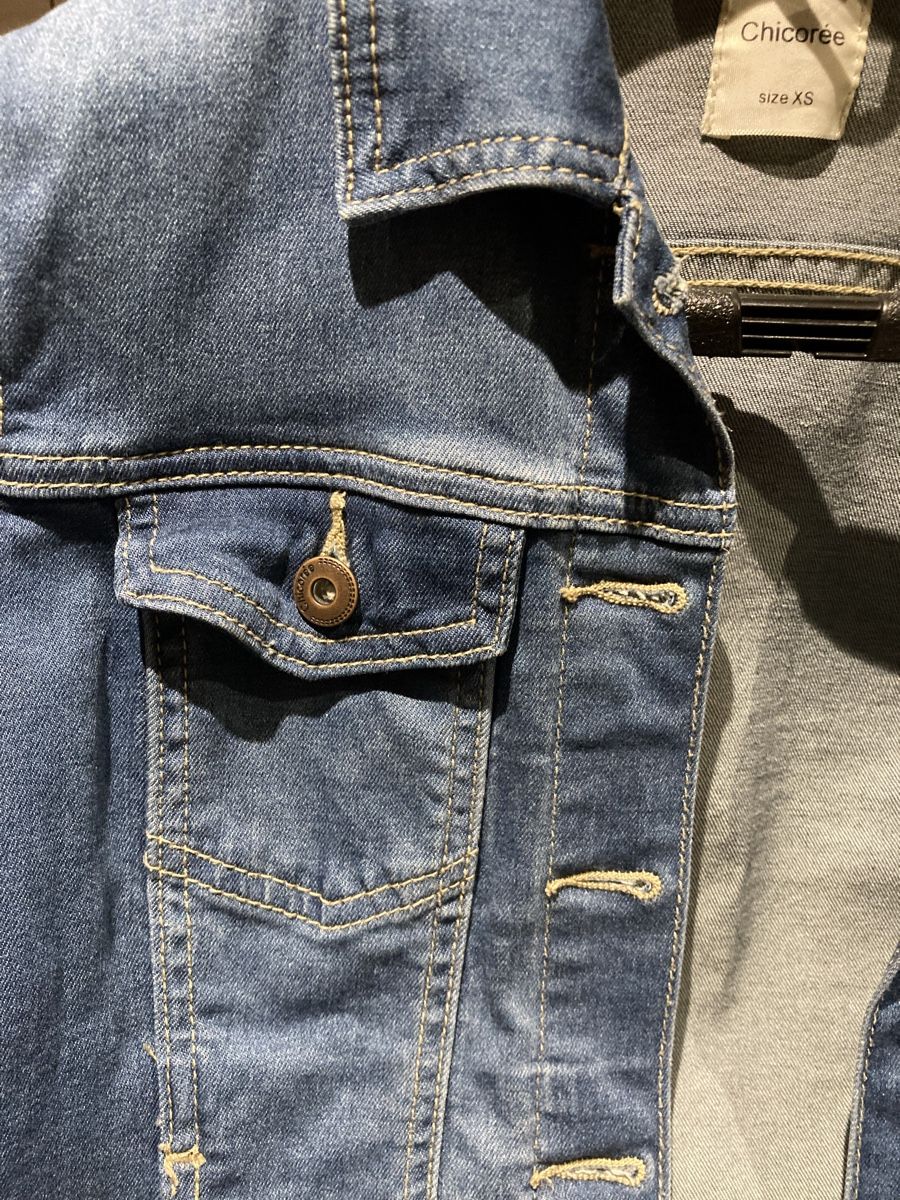 Jacken: Jeansjacke blau XS Chicorée – Gebraucht aus Buttisholz von Bellabusi 3