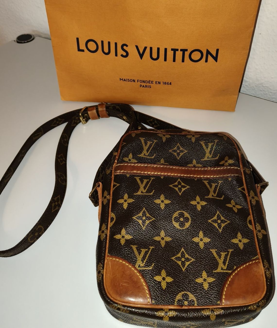Louis Vuitton Taschen: Louis Vuitton Tasche Monogram Canvas – Gebraucht aus Brig von pra_b5r9