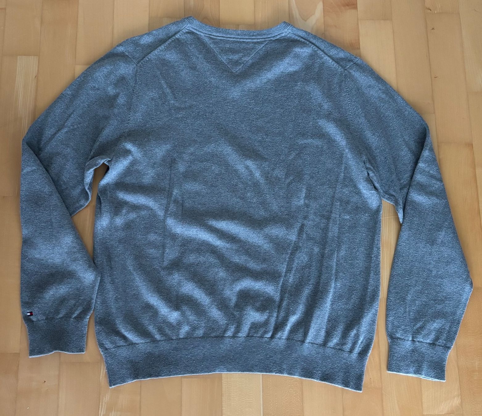Tommy Hilfiger Pullover & Sweatshirts: Pullover Tommy Hilfiger – Gebraucht aus Winterberg ZH von vanilleinspiration 2