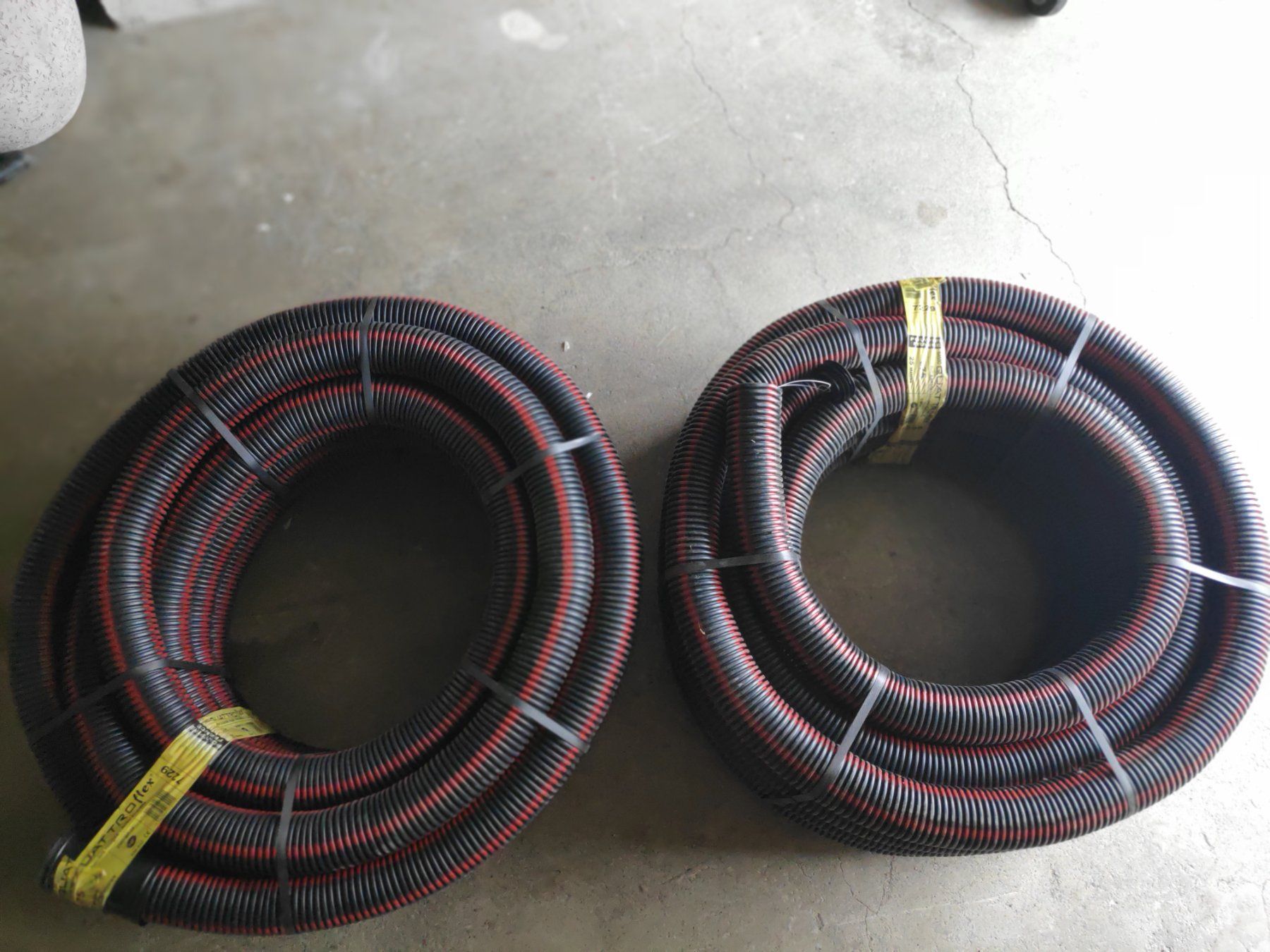 Tubi & Tubi flessibili: gaines 2x25m pour câbles électriques  75mm QUATTROflex – Nuovo (secondo la descrizione) da Bulle venduto da Colo 4