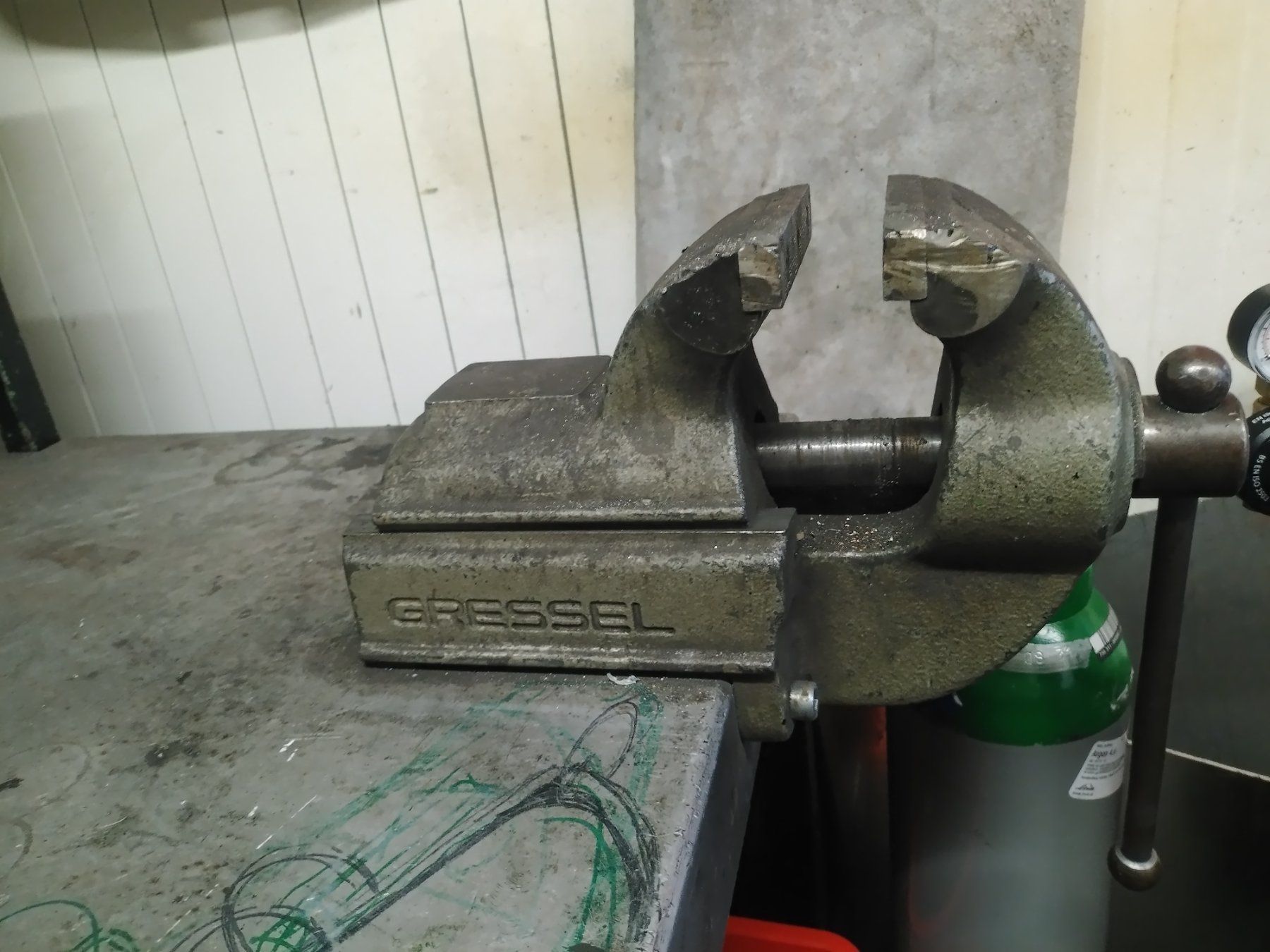 Banchi da lavoro: Etabli avec 2 scies archet – Usato da Autigny venduto da Turbine_j85 4