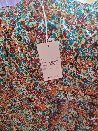 Sommerliche Blumenhose Gr. XL/XXL neu mit Etikett