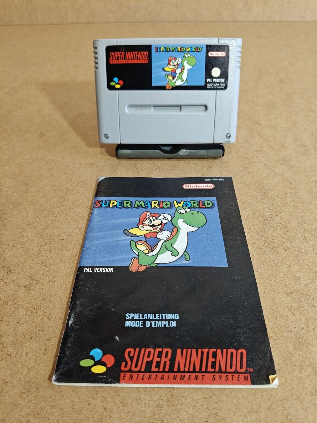 Nintendo Giochi: Super Mario World SNES Spiel mit Anleitung – Usato da Luzern venduto da MWi_9xw5