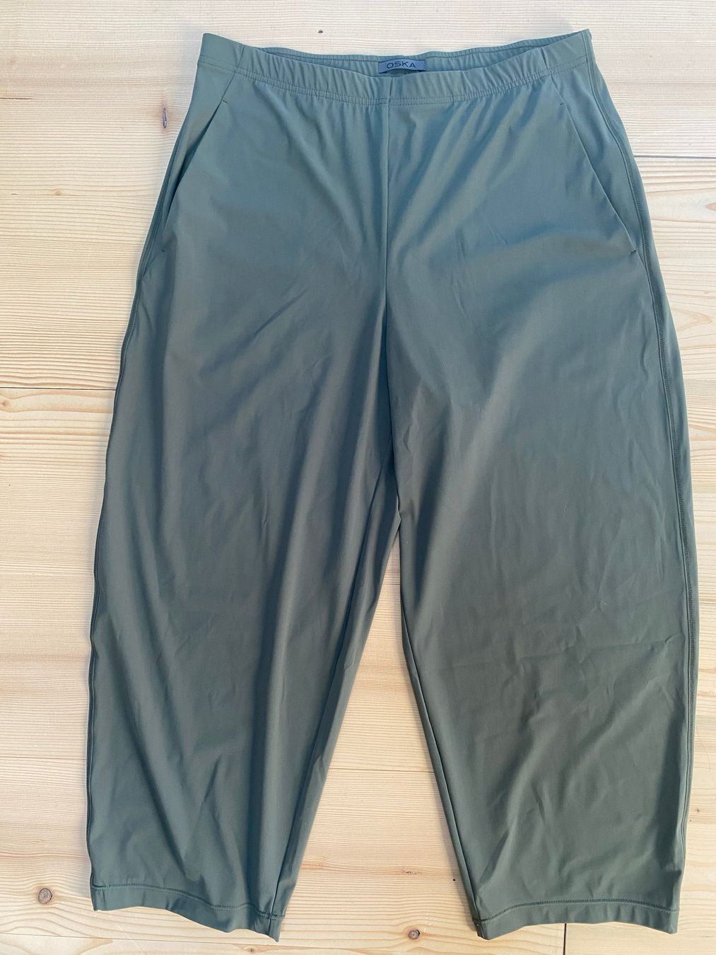 Oska Pantalons: Oska lässige Stoffhose – D'occasion à Dreien par pontius-pilatus 1