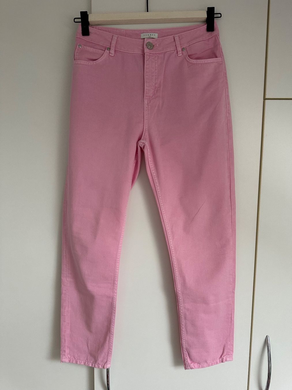 Sandro Jeans: NEW Sandro pink jeans size 42 – Nuovo (secondo la descrizione) da Oberägeri venduto da abo_27mv