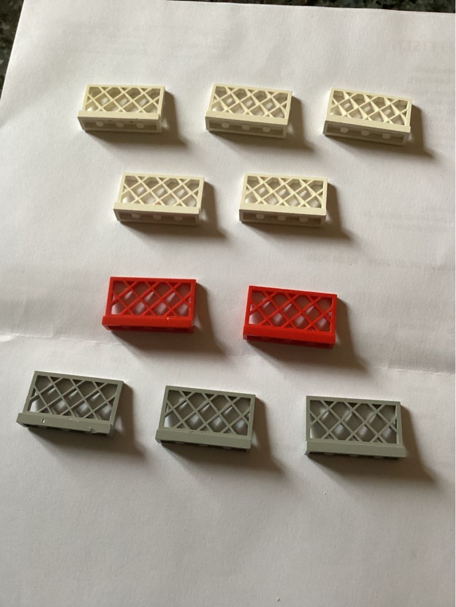Lego Spielzeuge: Lego Zaunelemente hoch – Gebraucht aus Kölliken von Rwolfer