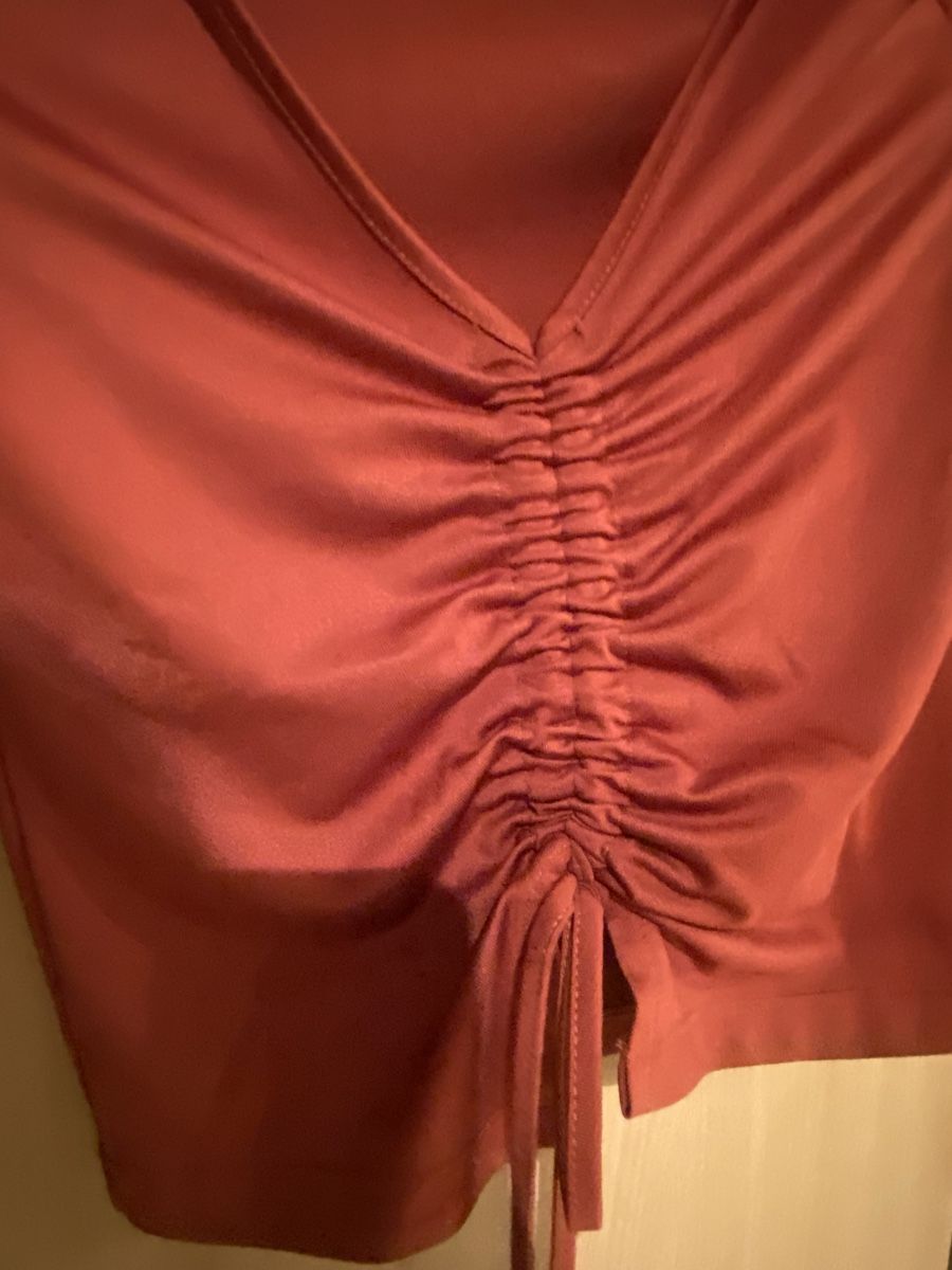 Tops: Top avec élastique – D'occasion à St-Légier-Chiésaz par lea_6k5s 3