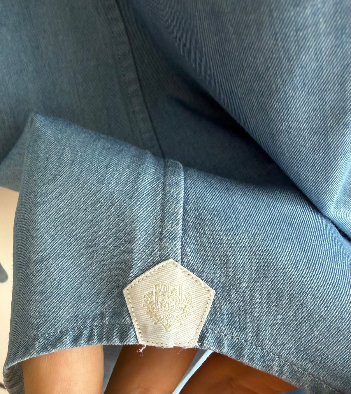 Loro Piana Hemden: Loro Piana Denim Hemd – Gebraucht aus Wallisellen von max.mil 6