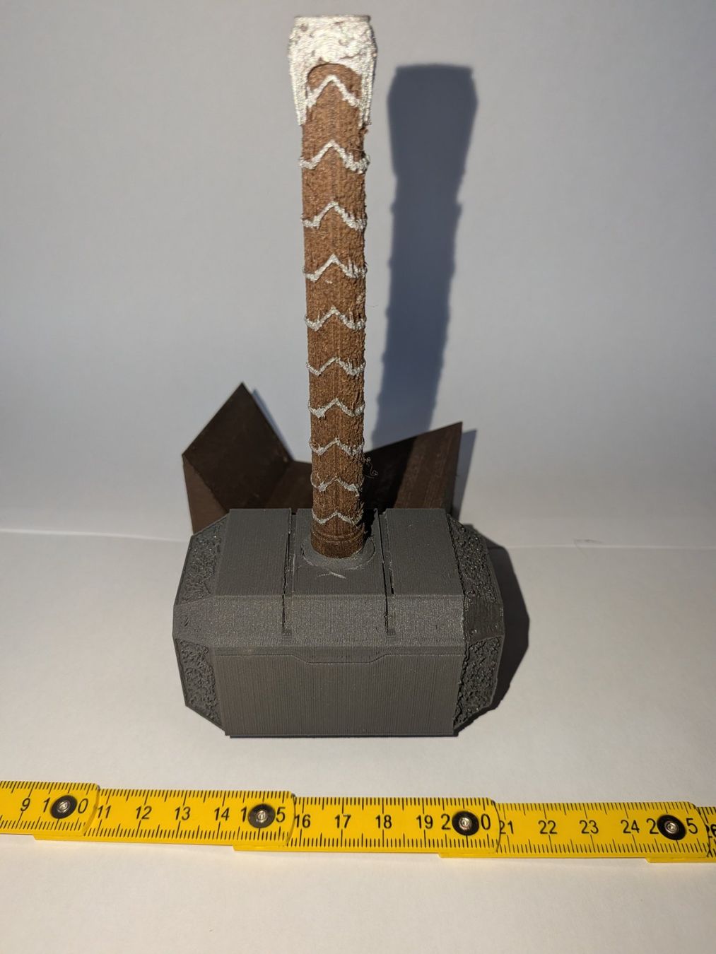 Tutte le decorazioni: Marteau de Thor imprimé en 3D avec son support – Nuovo (secondo la descrizione) da Yvonand venduto da Li_poch 1