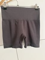 Shorts de sport  gris taille XS/S état neuf  