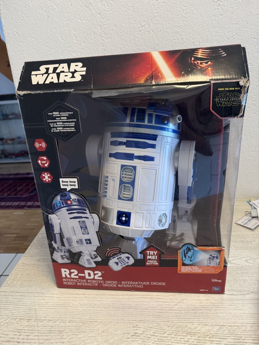Star Wars Jouets: Star wars Roboter R2-D2 – D'occasion à Zunzgen par milesdavis76