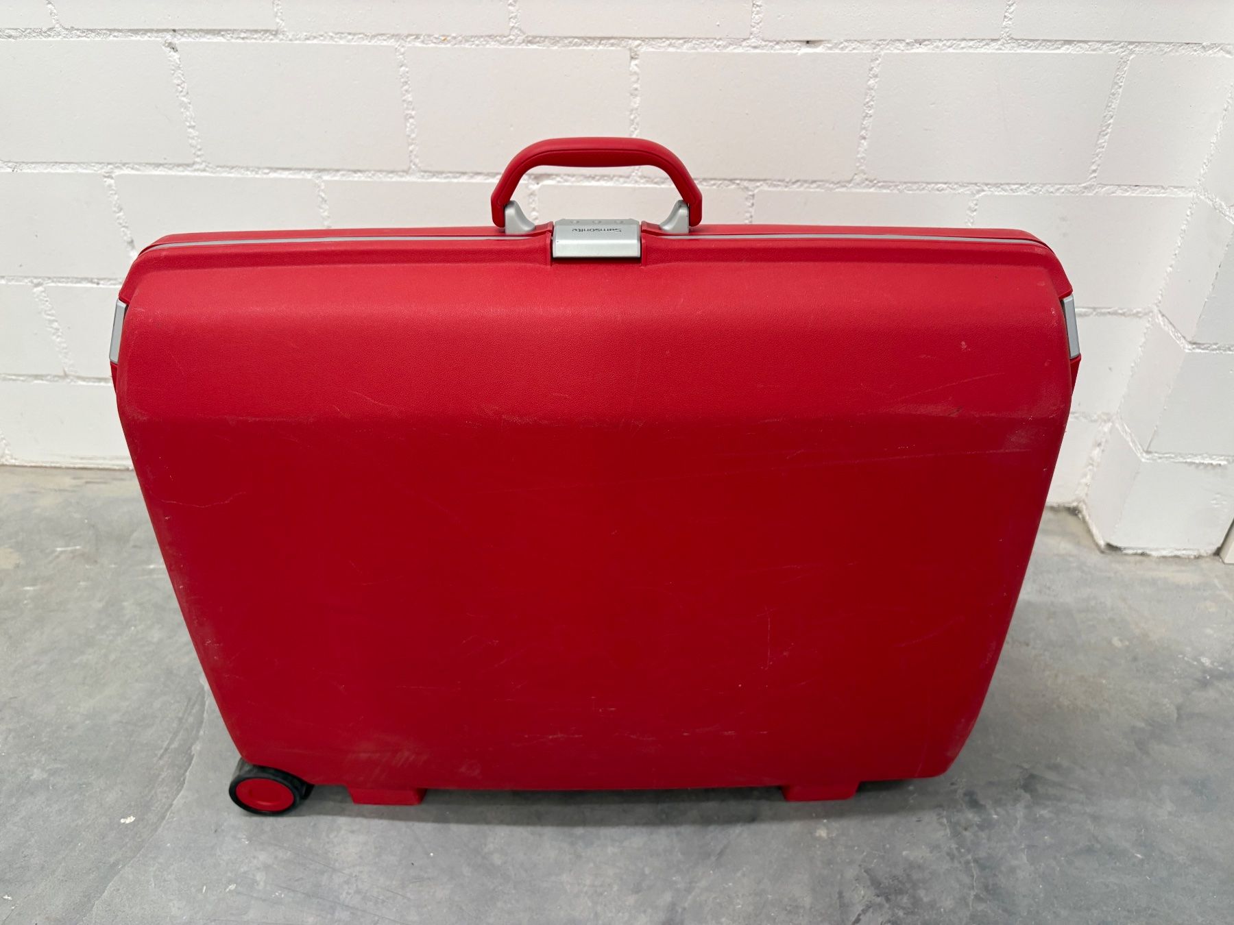 Altro in Aeronautica: Samsonite Hartschalenkoffer, rot – Usato da Grüsch venduto da frifri06