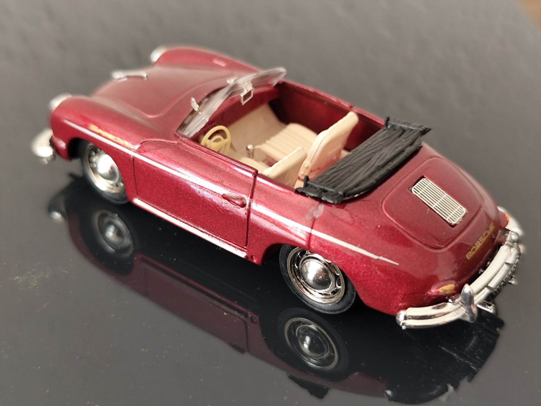 Brumm Modellautos: Porsche / Speedster / Bordeauxrot / 1:43 / Brumm – Neu (gemäss Beschreibung) aus Thayngen von schnaepplisuecher 2