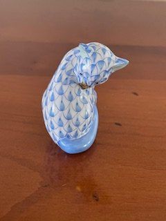 Herend Statuette: Katze Porzellanfigur Herend hellblau – Usato da Muri b. Bern venduto da dan_ss82